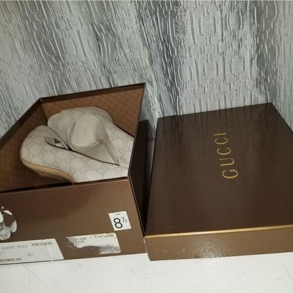 Gucci Guccissima GG Logo Pink Peep Toe Pumps Heels  authentic - Picture 7 of 16